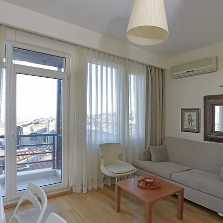 Daire Cheya Gumussuyu İstanbul